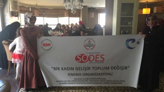 Bir Kadın Gelişir Bir Toplum Değişir SODES Projesi kapsamında İlçemiz kadınlarından oluşan 70 kişi Erzuruma geziye götürüldü.