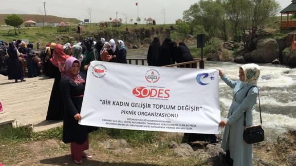 SODES "Bir Kadın Gelişir Bir Toplum Değişir" projesi kapsamında Van Gezisi düzenlendi.