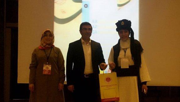 Arapça Bilgi ve Etkinlik Yarışmasında Öğrencimiz(Hilal ŞAKA)  ödül kazandı.