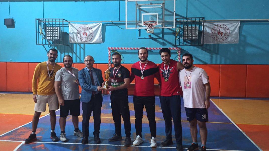 ERBAP Kapsamında Düzenlenen Karayazı Öğretmenler Arası Voleybol Turnuvası Final Maçı
