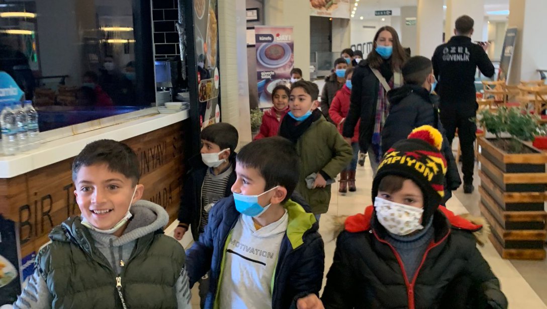 Çelikli İlk-Ortaokulundaki Öğrencilerin Erzurum'da İlk Günü 
