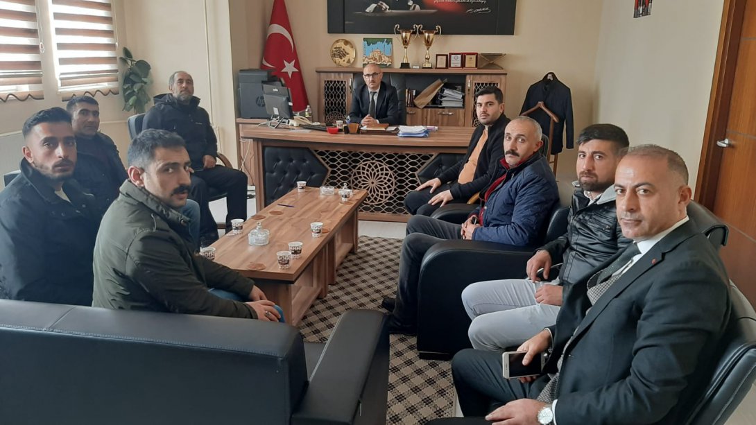Erzurum İHH Şube Başkanı Ömer ONAY' ın İlçe Milli Eğitim Müdürümüz Muhlis ÇİÇEK'e Ziyareti