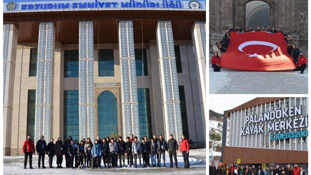 Erzurum Emniyet Müdürlüğü'nün Lise Öğrencilerimiz İçin Düzenlediği Gezi ve Sinema Etkinliği