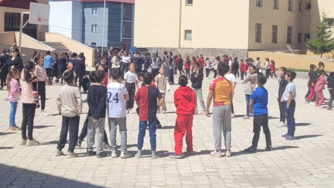 GELENEKSEL ÇOCUK OYUNLARI ŞENLİĞİ